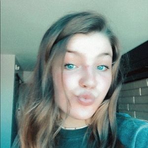 Meet your Posher, Lucy